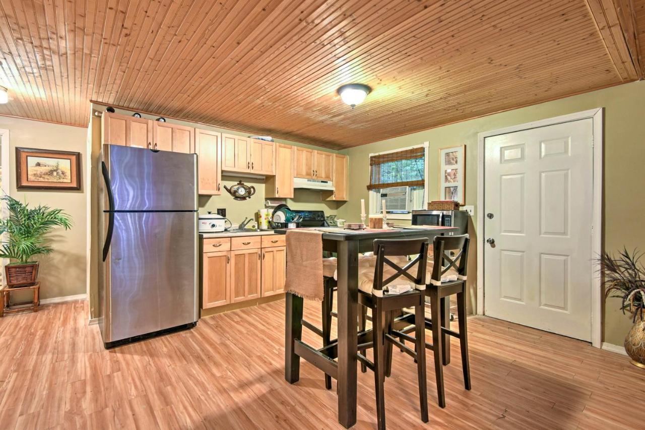 Cozy Arrowhead Lake Home With Sunroom And Pool Access! Pocono Lake Екстер'єр фото